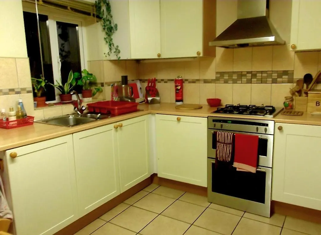 Private Room N2 Nottingham Homestay