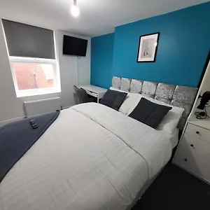 Aparthotel Affordable Comfort On Alfreton Road - Ideal For Savvy Travelers